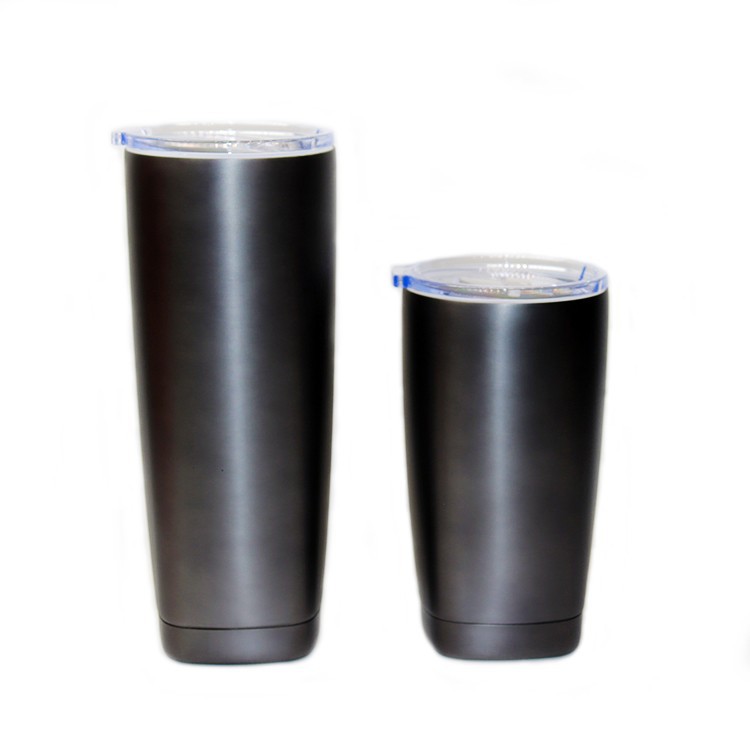 550 ml tumbler med skrue på låg og firkantet bund